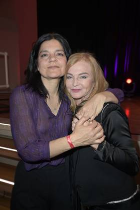 Jasmin Tabatabai und Inga Humpe bei der Verleihung des Fred Jay Preises 2024 im bcc Berlin Congress Center. Berlin, 14.05.2024