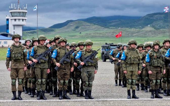 Bilder des Jahres 2024, News 05 Mai News Themen der Woche KW20 News Bilder des Tages Aserbaidschan, Zeremonie für russische Friedenstruppe in Bergkarabach Azerbaijan Russia Karabakh Peacekeepers 8683115 15.05.2024 Servicemen of Russian peacekeeping troops stand in formation during a ceremony marking the withdrawal of Russian forces from Karabakh region, where they have been stationed as peacekeepers since the end of a war in 2020, in Khodjaly, Karabakh region, Azerbaijan. Kamale Aliyeva Sputnik Azerbaijan  Copyright: xKamalexAliyevax