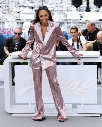 Entertainment Bilder des Tages Cannes, 77th Cannes Film Festival 2024 Photocall film On Becoming A Guinea Fowl In the photo: Susan Chardy  Copyright: xAlbertoxTerenghix xipa-agency.nex xPoolxPhotoxEventsx03x IPA_Agency_IPA46134344