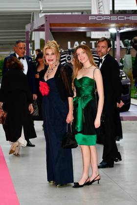 Carmen Thyssen Receives Bazaar Women in Art Award - Madrid Tita Cervera, Baroness Thyssen, and her daughter Carmen arrive at the Thysen-Bornemisza Museum to attend the Bazaar Women in Art award ceremony on May 20, 2024, in Madrid, Spain. Photo by Oscar Ortiz Europa Press ABACAPRESS.COM Madrid Spain  Copyright: xEuropaxPress ABACAx