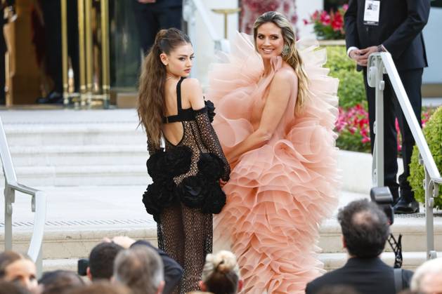 Bilder des Jahres 2024, Entertainment 05 Mai Entertainment Themen der Woche KW21 May 23, 2024: Heidi & Leni Klum attend the amfAR Cannes Gala 2024 during the 77th Annual Cannes Filmfest at Hotel du Cap-Eden-Roc in Cap d Antibes, France, on 23 May 2024. Photo: - ZUMAm179 20240523_zep_m179_122 Copyright: xAlecxMichaelx