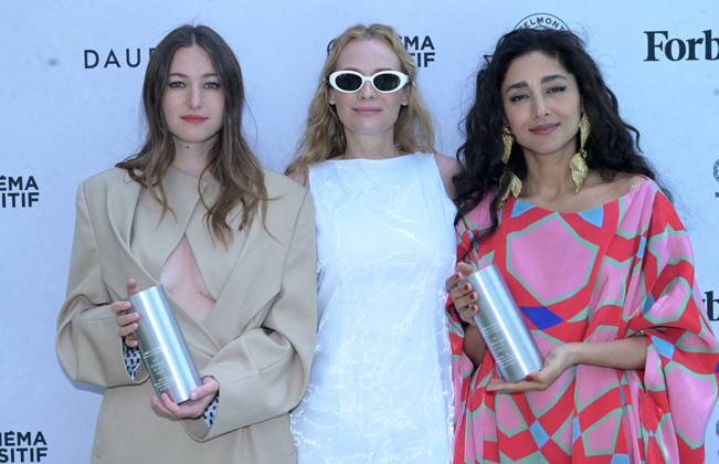 Remise du prix Human Prize dans le cadre de la semaine du cinÃ ma positif lors du 77eme Festival International du Film de Cannes Camille Etienne, Diane Kruger, Golshifteh Farahani Remise du prix Human Prize dans le cadre de la semaine du cinÃ ma positif lors du 77eme Festival International du Film de Cannes le 23 mai 2024 Rachid Bellak Bestimage Presentation of the Human Prize as part of the positive cinema week during the 77th Cannes International Film Festival on May 23, 2024 Rachid Bellak Bestimage Cannes France  Copyright: xRACHIDxBELLAKx xBESTIMAGExRACHIDxBELLAKx xBESTIMAGEx