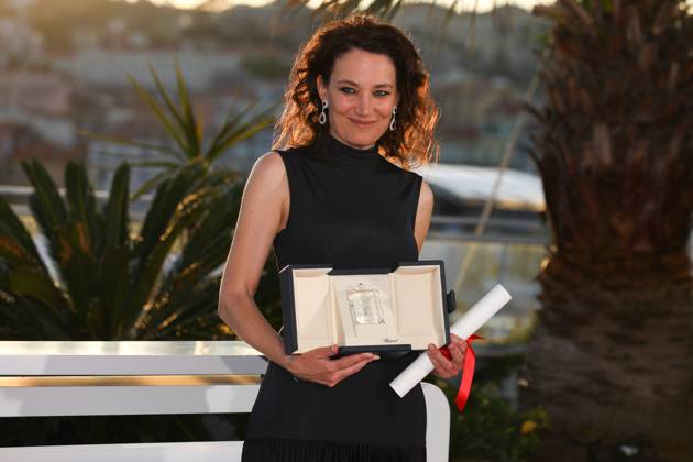 May 25, 2024, Cannes, Cote D azur, France: CORALIE FARGEAT wins the Best Screenplay and poses during Winners photocall at the 77th Annual Cannes Film Festival at Palais des Festivals in Cannes, France Cannes France - ZUMAc179 20240525_zep_c179_104 Copyright: xMickaelxChavetx