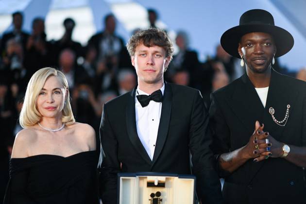 Cannes Winners Photocall President of the Jury Camera D or Baloji, Winner of the Camera d Or Award for Armand Halfdan Ullmann Tondel, and President of the Jury CamÃ ra D or Emmanuelle Beart pose sas part of the 77th Cannes International Film Festival in Cannes, France on May 25, 2024. Photo by Aurore Marechal ABACAPRESS.COM Cannes France  Copyright: xMarechalxAurore ABACAx