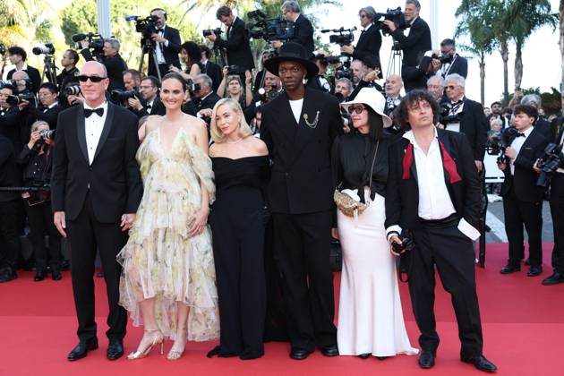 Cannes - Closing Ceremony Arrivals Members of the Camera d Or jury French deputy general manager HR and support TSF cinema Pascal Buron, Belgian director, screenwriter Zoe Wittock, French actress, director, producer and President of the Camera d Or jury Emmanuelle Beart, Congolese and Belgian director, songwriter, artistic director and President of the Camera d Or jury Baloji, French cinema section head ebra, treasurer sfcc Nathalie Chifflet and French director of photography Gilles Porte arrive for the Closing Ceremony of the 77th edition of the Cannes Film Festival in Cannes, southern France, on May 25, 2024. Photo by Shootpix ABACAPRESS.COM Cannes France Copyright: xShootpix ABACAx