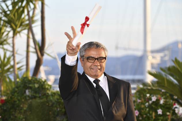 Mohammad Rasoulof mit dem Spezialpreis der Jury für The Seed of the Sacred Fig beim Photocall mit den Preisträgern auf dem Festival de Cannes 2024 77. Internationale Filmfestspiele von Cannes am Palais des Festivals. Cannes, 25.05.2024