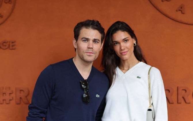 DJ Les cÃ lÃ britÃ s au village lors des Internationaux de France de Roland Garros 2024 Ã Paris Paul Wesley et sa compagne Nathalie Kuckenburg Les cÃ lÃ britÃ s au village lors des Internationaux de France de Roland Garros 2024 Ã Paris Le 28 mai 2024 Jacovides Moreau Bestimage People at the Village during the Roland Garros International Tennis Championships in Paris, France On May 28th, 2024 Paris France  Copyright: xJACOVIDES-MOREAUx xBESTIMAGExJACOVIDES-MOREAUx xBESTIMAGEx