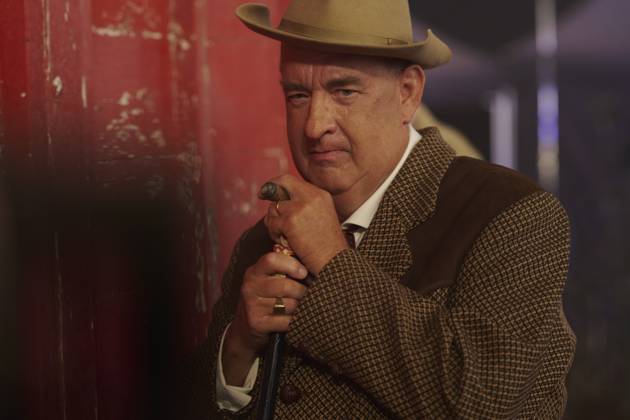Elvis (2022) - filmstill TOM HANKS as Colonel Tom Parker Elvis (2022) EDITORIAL USE ONLY Copyright: xHughxStewartx