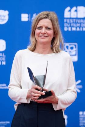 Vierzon Winners Photocall Jennifer Devoldere posing with her Audience Award for the movie Le Panache during the Winners Photocall as part of the Festival du Film de Demain in Vierzon, France on June 02, 2024. Photo by Aurore Marechal ABACAPRESS.COM Vierzon France  Copyright: xMarechalxAurore ABACAx