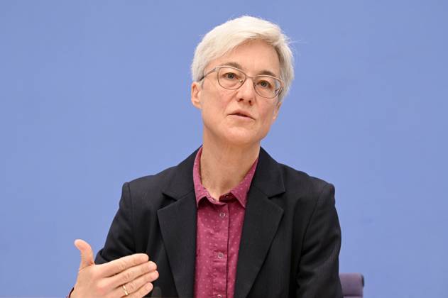 Brigitte Knopf bei der Bundespressekonferenz Sondergutachten zur Prüfung der Treibhausgas-Projektionsdaten 2024 im Haus der Bundespressekonferenz. Berlin, 03.06.2024
