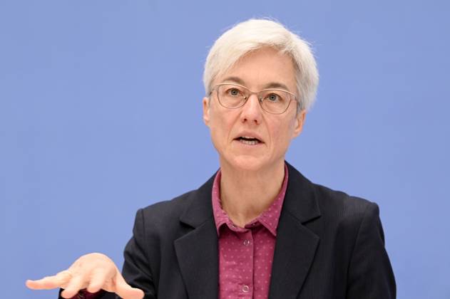 Brigitte Knopf bei der Bundespressekonferenz Sondergutachten zur Prüfung der Treibhausgas-Projektionsdaten 2024 im Haus der Bundespressekonferenz. Berlin, 03.06.2024