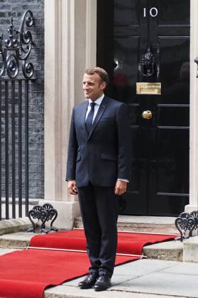 French President Emmanuel Macron visits UK PM Boris Johnson 10 Downing Street, London, UK - 18 June 2020. French President Emmanuel Macron in London to mark the 80th anniversary of Charles de Gaulle’s radio appeal to his countrymen to resist Nazi occupation, and to discuss Brexit with British Prime Minister Boris Johnson. London, England, UK on June 18, 2020. CAP JOR JOR London Greater London Great Britain Copyright: xNilsxJorgensen CapitalxPicturesx