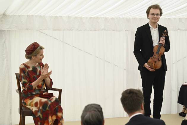 Presentation of prizes to the winners of the Queen Elisabeth Competition 2024 BRUSSELS, BELGIUM - JUNE 04: Presentation of prizes to the winners of the twentieth edition of the Queen Elisabeth Competition dedicated to the violin in the presence of Queen Mathilde. First Prize 2024 (Queen Elisabeth International Grand Prix) : Dmytro Udovychenko (Ukraine) on June 04, 2024 in Brussels, Belgium, 04 06 2024 Brussels Belgium  Copyright: xDidierxLebrunx