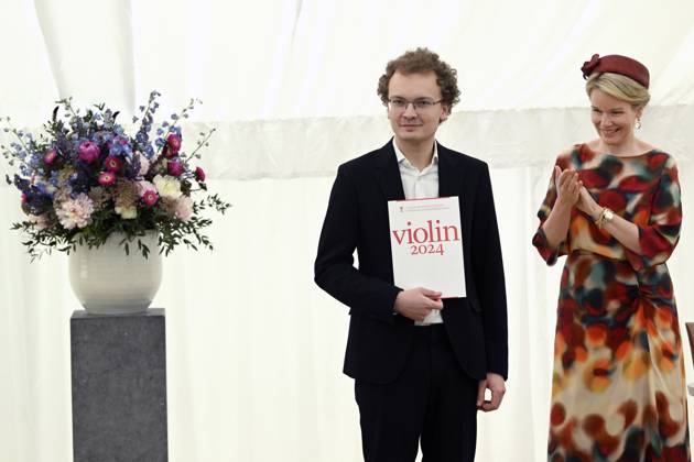 Presentation of prizes to the winners of the Queen Elisabeth Competition 2024 BRUSSELS, BELGIUM - JUNE 04: Presentation of prizes to the winners of the twentieth edition of the Queen Elisabeth Competition dedicated to the violin in the presence of Queen Mathilde. First Prize 2024 (Queen Elisabeth International Grand Prix) : Dmytro Udovychenko (Ukraine) on June 04, 2024 in Brussels, Belgium, 04 06 2024 Brussels Belgium  Copyright: xDidierxLebrunx