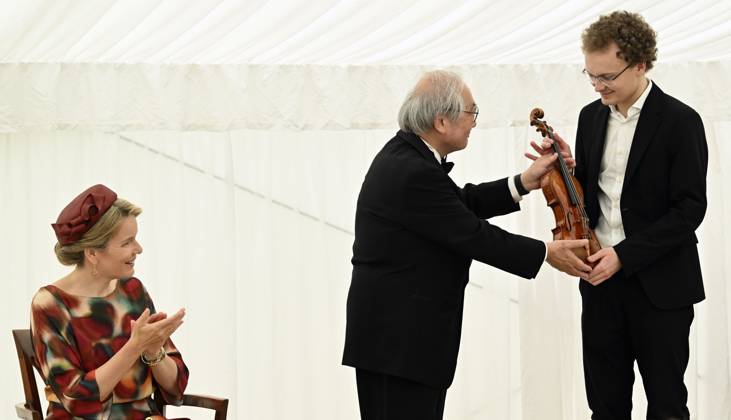 Entertainment Bilder des Tages Presentation of prizes to the winners of the Queen Elisabeth Competition 2024 BRUSSELS, BELGIUM - JUNE 04: Presentation of prizes to the winners of the twentieth edition of the Queen Elisabeth Competition dedicated to the violin in the presence of Queen Mathilde. First Prize 2024 (Queen Elisabeth International Grand Prix) : Dmytro Udovychenko (Ukraine) on June 04, 2024 in Brussels, Belgium, 04 06 2024 Brussels Belgium  Copyright: xDidierxLebrunx