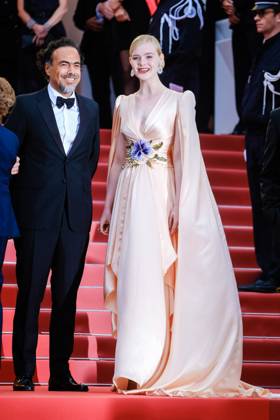 Alejandro Gonzalez Inarritu and Elle Fanning poses on the red carpet for the opening night film, The Dead Don t Die on Tuesday 14 May 2019 at the 72nd Festival de Cannes Alejandro Gonzalez Inarritu and Elle Fanning poses on the red carpet for the opening night film, The Dead Don t Die on Tuesday 14 May 2019 at the 72nd Festival de Cannes, Palais des Festivals, Cannes. Pictured: Alejandro Gonzalez Inarritu , Elle Fanning. LFI Avalon. All usages must be credited Julie Edwards LFI Avalon. Picture by Julie Edwards LFI Avalon. All usages must be credited Julie Edwards LFI Avalon., Copyright: xJuliexEdwards LFI Avalonx xAvalonx 0535947153