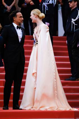 Alejandro Gonzalez Inarritu and Elle Fanning poses on the red carpet for the opening night film, The Dead Don t Die on Tuesday 14 May 2019 at the 72nd Festival de Cannes Alejandro Gonzalez Inarritu and Elle Fanning poses on the red carpet for the opening night film, The Dead Don t Die on Tuesday 14 May 2019 at the 72nd Festival de Cannes, Palais des Festivals, Cannes. Pictured: Alejandro Gonzalez Inarritu , Elle Fanning. LFI Avalon. All usages must be credited Julie Edwards LFI Avalon. Picture by Julie Edwards LFI Avalon. All usages must be credited Julie Edwards LFI Avalon., Copyright: xJuliexEdwards LFI Avalonx xAvalonx 0535947234