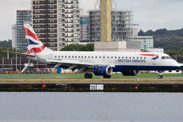Aircraft And Airline Stock A British Airways Cityflyer Embraer E190 is being seen at London City Airport in London, United Kingdom, on June 10, 2023. London United Kingdom Copyright: xMIxNewsx originalFilename: fletcher-aircraft240610_np2uy