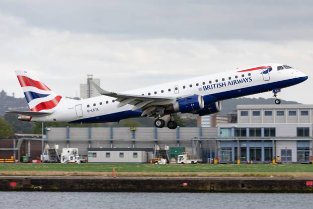 Aircraft And Airline Stock A British Airways Cityflyer Embraer E190 is being seen at London City Airport in London, United Kingdom, on June 10, 2023. London United Kingdom Copyright: xMIxNewsx originalFilename: fletcher-aircraft240610_npqo4