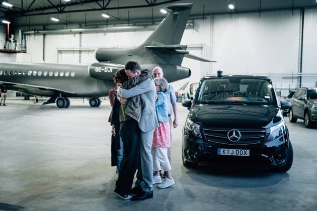Johan Floderus return home after being imprisoned in Iran Here Floderus is reunited with his family at Arlanda airport, Stockholm, Sweden 15 June 2024 Sweden x10510x  Copyright: xTomxSamuelssonx xRegeringskanslietx FLODERUS AND AZIZI BACK IN SWEDEN wYYH2IWXW_8