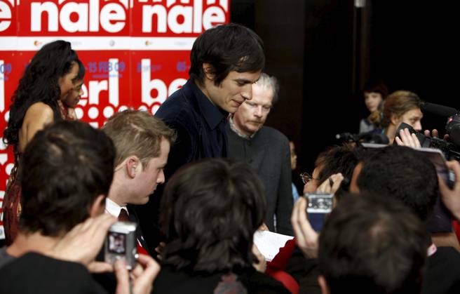 59th Berlin International Film Festival - Mammoth Press Conference Gael Garcia Bernal at the 59th Berlin International Film Festival Mammoth Press Conference at the Grand Hyatt Hotel on February 8, 2009 in Berlin. Picture by Photoselection , Copyright: xPhotoxSelectionx xAvalonx 0547354068