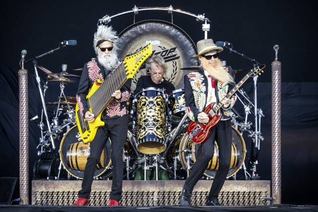 Bilder des Jahres 2024, Entertainment 06 Juni Entertainment Themen der Woche KW26 ZZ Top live at Tons of Rock 2024, Oslo, Norway Oslo, Norway. 29th, June 2024. The American rock band ZZ Top perform a live concert during the Norwegian music festival Tons of Rock 2024 in Oslo. Here vocalist and musician Billy Gibbons (R) is seen live on stage with musician Elwood Francis (L). Oslo Norway Ekebergsletta  Copyright: xGonzalesxPhoto TerjexDokkenx