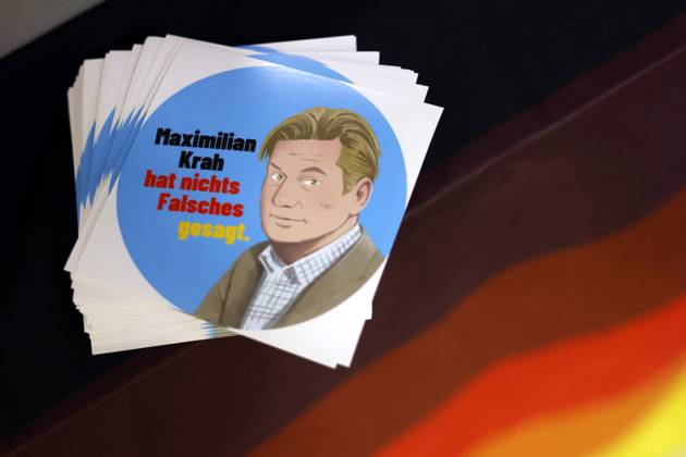 News Themen der Woche KW26 News Bilder des Tages Ein Sticker mit dem Konterfei von Politiker Maximilian Krah (AfD) und der Aufschrift Maximilian Krah hat nichts Falsches gesagt zu sehen auf dem 15. Bundesparteitag der Alternative für Deutschland in der Grugahalle. Essen, 30.06.2024 NRW Deutschland Copyright: xChristophxHardtx