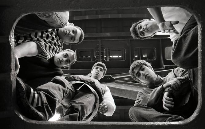 OASIS FIRST BAND PHOTO SESSION OASIS FIRST BAND PHOTO SESSION IN 1992 AT CASTLEFIELD, MANCHESTER, UK Higher Rates Apply,  Copyright: xPeterxJxWalshx xAvalonx 0589996909