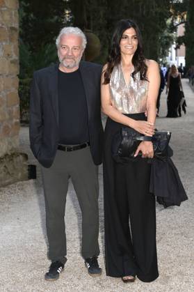 Giovanni Veronesi mit Partnerin Valeria Solarino bei der 64. Verleihung der Globi d Oro 2024 in der Accademia Tedesca di Roma Villa Massimo. Rom, 03.07.2024