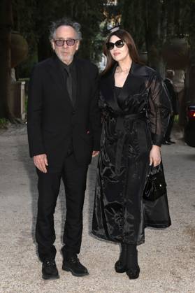 Tim Burton mit Partnerin Monica Bellucci bei der 64. Verleihung der Globi d Oro 2024 in der Accademia Tedesca di Roma Villa Massimo. Rom, 03.07.2024