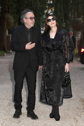 Tim Burton mit Partnerin Monica Bellucci bei der 64. Verleihung der Globi d Oro 2024 in der Accademia Tedesca di Roma Villa Massimo. Rom, 03.07.2024