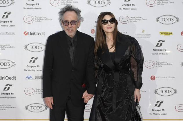 Tim Burton mit Partnerin Monica Bellucci bei der 64. Verleihung der Globi d Oro 2024 in der Accademia Tedesca di Roma Villa Massimo. Rom, 03.07.2024