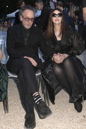 Tim Burton mit Partnerin Monica Bellucci bei der 64. Verleihung der Globi d Oro 2024 in der Accademia Tedesca di Roma Villa Massimo. Rom, 03.07.2024