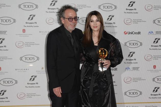 Tim Burton mit Partnerin Monica Bellucci bei der 64. Verleihung der Globi d Oro 2024 in der Accademia Tedesca di Roma Villa Massimo. Rom, 03.07.2024