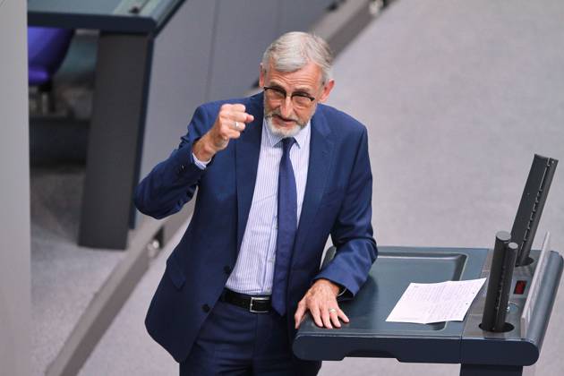 Berlin, Deutschland, 03.07.2024: Deutscher Bundestag: 180. Bundestagssitzung: Armin Schuster, CDU, Innenminister von Sachsen Copyright: xdtsxNachrichtenagenturx dts_43152