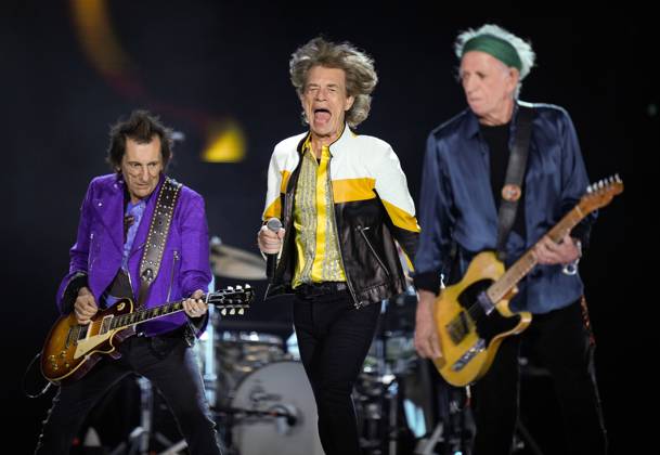 Bilder des Jahres 2024, Entertainment 07 Juli Entertainment Themen der Woche KW27 Entertainment Bilder des Tages July 5, 2024, Vancouver, Bc, CANADA: Mick Jagger, centre, Ronnie Wood, left, and Keith Richards, right, of The Rolling Stones, perform in Vancouver, on Friday, July 5, 2024. Vancouver CANADA - ZUMAc35_ 20240705_zaf_c35_161 Copyright: xDarrylxDyckx
