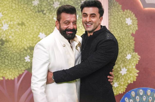 Anant-Radhika s post wedding ceremony Mumbai: Actors Sanjay Dutt and Ranbir Kapoor pose for photos upon their arrival to attend Anant Ambani and Radhika Merchant s post wedding ‘Blessing Ceremony’, in Mumbai, Saturday, July 13, 2024. (PTI Photo Kunal Patil) (PTI07_13_2024_000365B) Mumbai Maharashtra India Copyright: xKunalxPatilx (PTI07_13_2024_000365B)