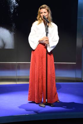 Ella Endlich Entertainerin Saengerin Muenchen 13.07.2024 BMW Welt Doppelkegel Bayerischen Engagiertpreis 2024 Verleihung-Ein Abend fuer die unschaetzbar wertvolle Arbeit unserer Ehrenamtlichen in Bayern Muenchen