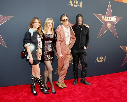 MaXXXine World Premiere, Los Angeles, California, USA - 24 June 2024 Sosie Bacon, Kyra Sedgwick, Kevin Bacon and Travis Bacon at the Los Angeles premiere of MaXXXine held at the TCL Chinese Theater in Hollywood, USA on June 24, 2024., Copyright: xLumeimages.comx xAvalonx 0884461684