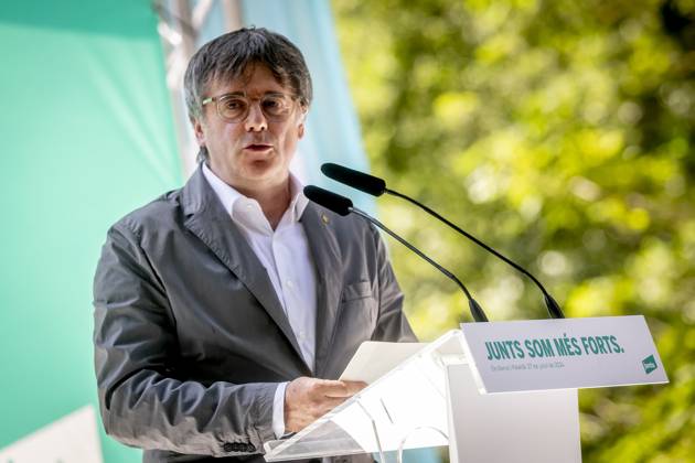 Puigdemont Announces That He Will Return To Catalonia In The Coming Weeks. The former Catalan president and member of the European Parliament, Carles Puigdemont, who is in Belgian exile since the end of 2017, is announcing at an event of the Junts party in Els Banys i Palalda in Northern Catalonia, in the south of France. Puigdemont is aspiring to recover the presidency of the Catalan government if the independence block the presidency of the socialist Salvador Illa, winner of the last regional elections. In Els Banys i Palalda, France, on July 27, 2024. Els Banys i ParladÃ France  Copyright: xAlbertxLlopx originalFilename: salame-puigdemo240727_np0ho.jpg