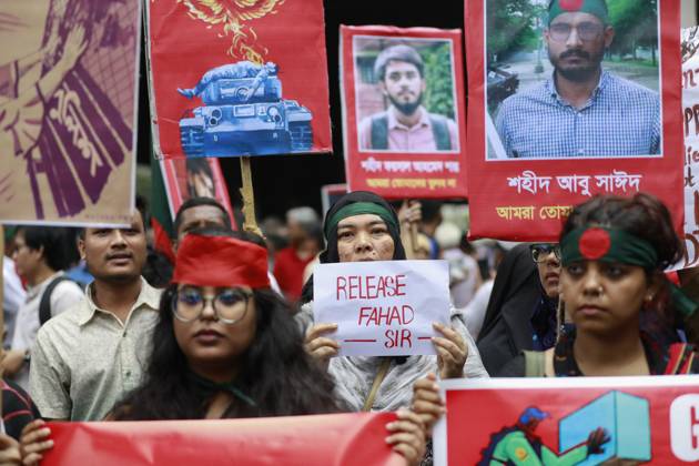 New Protests In Bangladesh Kill 2 - Dhaka Bangladeshi Students, teachers, parents, artist, representatives of civil society and leaders of various student organizations join a mass demonstration in Dhaka, Bangladesh, 02 August 2024. Thousands of people took part in a nationwide prayer and student procession to protest the massacre and mass arrests following recent protests by the Quota Reform Movement, which is demanding reforms to the government s job quota system. Authorities in Bangladesh have announced a gradual easing of a curfew imposed on July 20 after violence erupted in Dhaka and other regions following mass protests last week, allowing offices to open and some activities to take place, and partially restoring telecommunications  Copyright: xSuvraxKantixDas ABACAx