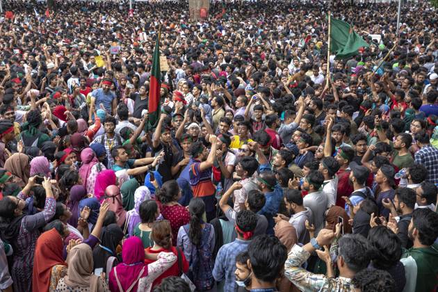 Students Renew Bangladesh Protests The Anti-Discrimination Student Movement is holding a rally at Central Shaheed Minar in Dhaka, Bangladesh, on August 3, 2024, to demand justice for the victims killed in the recent countrywide violence during anti-quota protests. Dhaka Bangladesh  Copyright: xAhmedxSalahuddinx originalFilename: ahmed-quotapro240803_npLwU.jpg