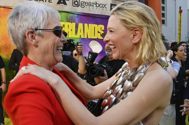 Bilder des Jahres 2024, Entertainment 08 August Entertainment Themen der Woche KW32 Cast members Jamie Lee Curtis (L) and Cate Blanchett attend the premiere of the Borderlands LA Fan Event at the TCL Chinese Theatre in the Hollywood section of Los Angeles on Tuesday, August 6, 2024. Storyline: Based on the best-selling videogame, this all-star action-adventure follows a ragtag team of misfits on a mission to save a missing girl who holds the key to unimaginable power.  LAP2024080638 JIMxRUYMEN