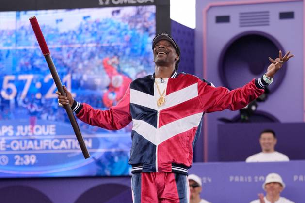 Paris 2024 - Snoop Dogg At Breaking Dance Snoop Dogg, performs the Coup de Baton ceremony prior to the Breaking Competition on day fourteen of the Olympic Games Paris 2024 at Place de la Concorde on August 9, 2024 in Paris, France. Photo by Nicolas Gouhier ABACAPRESS.COM Paris France  Copyright: xNicolasxGouhier ABACAx