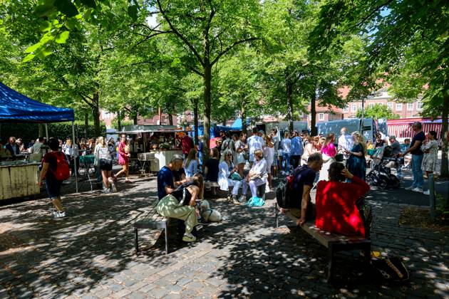 Wochenmarkt auf dem Domplatz. Münster, Nordrhein-Westfalen, DEU, Deutschland, 10.08.2024