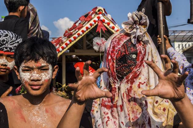 Bilder des Jahres 2024, News 08 August News Themen der Woche KW33 News Bilder des Tages August 14, 2024, West Bandung Regency, West Java, Indonesia: Children paint their faces and wear horror costumes while taking part in a carnival commemorating the 79th Anniversary of the Independence of the Republic of Indonesia in Lembang, West Bandung Regency, West Java. West Bandung Regency Indonesia - ZUMAr272 20240814_zip_r272_020 Copyright: xDimasxRachmatsyahx
