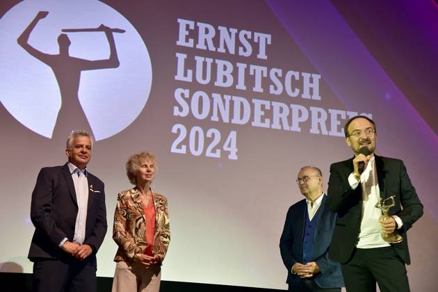 Verleihung des Ernst-Lubitsch-Preises 2024 Shimon Sabag, Yudit Setz, Radek SWegrzyn,Sonderpreisgewinner, Regisseur Ankunft, zur Verleihung des Ernst-Lubitsch-Preises 2024 im Rahmen einer Matinee im Berliner ZOO PALAST statt in Berlin, am 25.08.2024