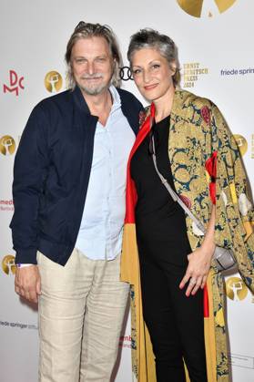 Stefan Jürgens mit Partnerin Boriana Rosenmüller bei der 66. Verleihung vom Ernst-Lubitsch-Preis 2024 im Zoo Palast. Berlin, 25.08.2024