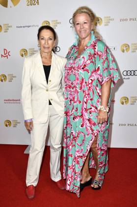 Daniela Ziegler und Iris Werlin bei der 66. Verleihung vom Ernst-Lubitsch-Preis 2024 im Zoo Palast. Berlin, 25.08.2024