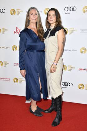 Stacy Thunes und Isabella Krieger bei der 66. Verleihung vom Ernst-Lubitsch-Preis 2024 im Zoo Palast. Berlin, 25.08.2024
